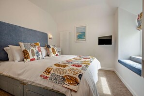 3 chambres, fer et planche à repasser, accès au Wi-Fi (inclus)