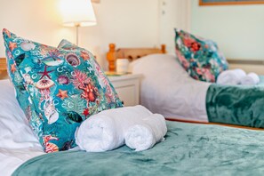 3 chambres, fer et planche à repasser, accès au Wi-Fi (inclus)
