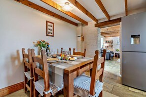 Dining - 2 Bed in Port Mulgrave (oc-t29066) (Port Mulgrave)
