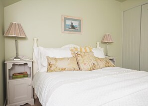 3 bedrooms, travel cot, free WiFi, bed sheets - 3 Bed in Germoe (oc-w29163) (Trescowe)
