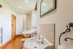 Towels - 1 Bed in Porthpean (oc-t29133) (Porthpean)