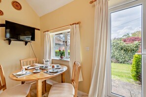 Dining - 1 Bed in Barton Turf (oc-s29126) (Neatishead)