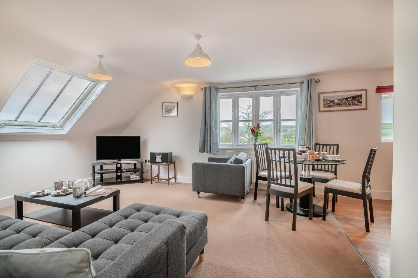 2 Bed In West Bay (Oc-m29216) - Bridport, UK
