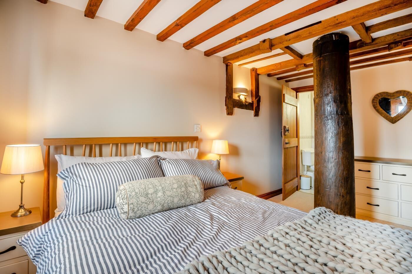 4 bedrooms, iron/ironing board, travel cot, free WiFi