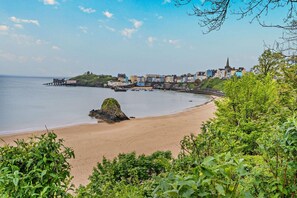 Beach - 1 Bed in Tenby (oc-p29296) (Tenby)