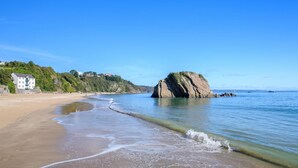 Beach - 1 Bed in Tenby (oc-p29296) (Tenby)
