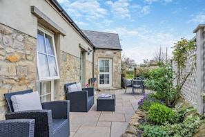 Terrace/patio - 2 Bed in Belford (oc-s29246) (Belford)