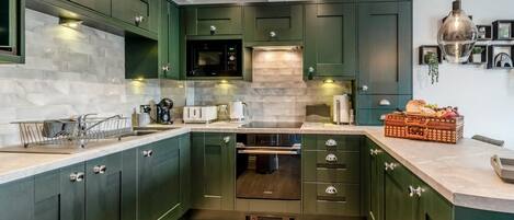 Lavavajillas, utensilios de cocina