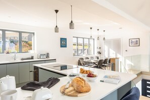 Dining - 5 Bed in St. Ives (oc-c28961) (Saint Ive)