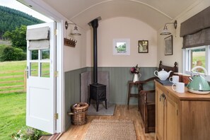 Interior - 1 Bed in Talybont-on-Usk (oc-a29348) (Talybont-on-Usk)