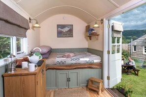 Bed sheets - 1 Bed in Talybont-on-Usk (oc-a29348) (Talybont-on-Usk)