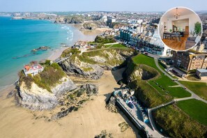 Beach - 4 Bed in Newquay (oc-w29346) (Newquay)