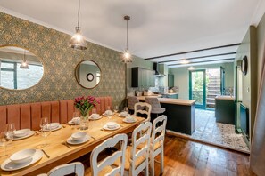 Dining - 6 Bed in Alnwick (oc-b29336) (Alnwick)