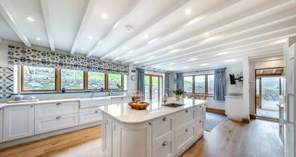 4 Bed in Derwenlas (oc-c29244)
