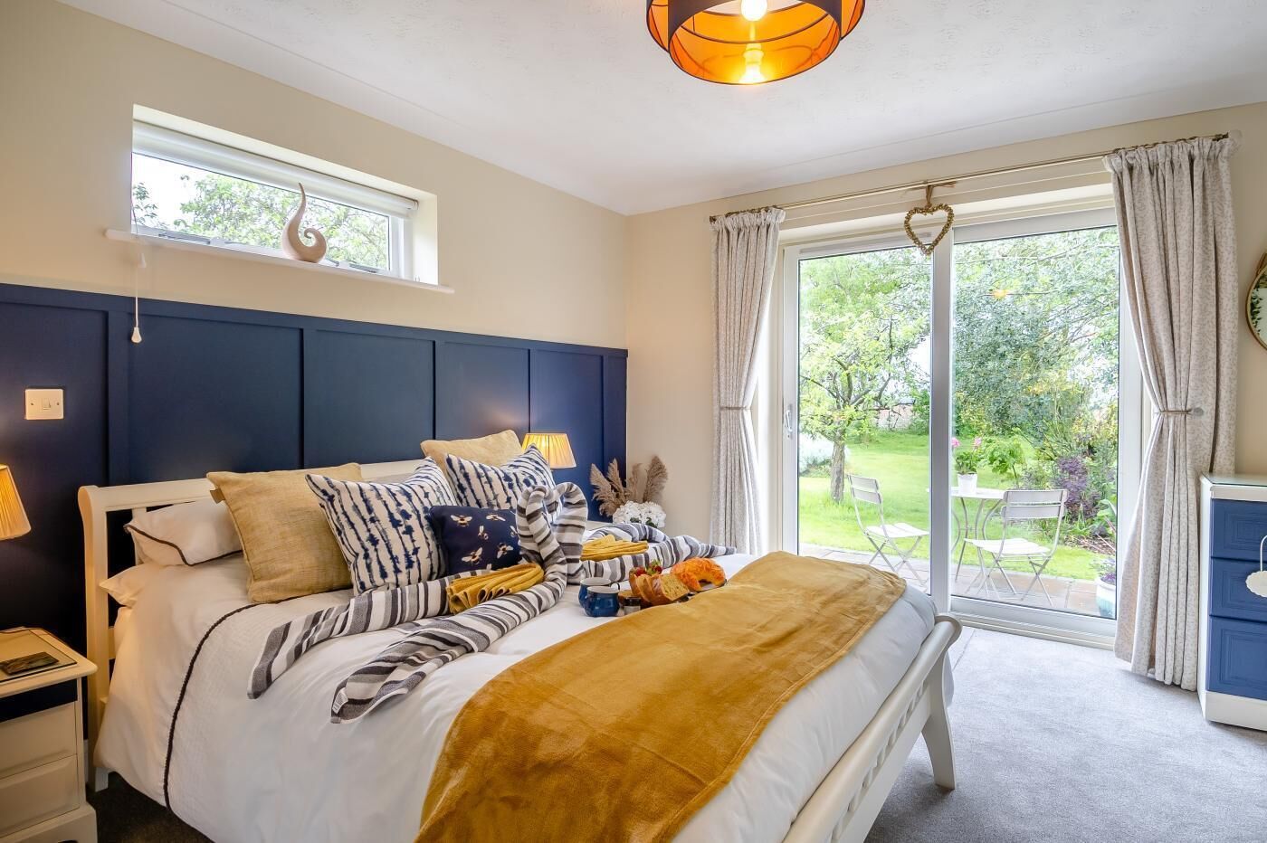 Wi-Fi de cortesia, roupa de cama