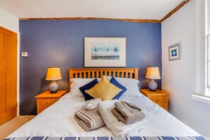 Iron/ironing board, travel crib, free WiFi, bed sheets - 1 Bed in Chilham (oc-t29281) (Chilham)