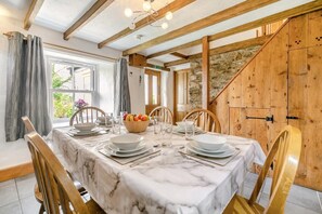 Dining - 3 Bed in Cambrose (oc-h29392) (Cambrose)