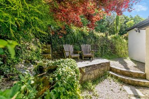 Property grounds - 3 Bed in Cambrose (oc-h29392) (Cambrose)