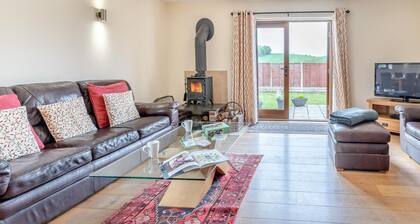 4 Bed in Wonastow (oc-k29425)