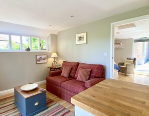 TV - 1 Bed in Cratfield (oc-t29434) (Cratfield)