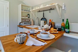 Dining - 1 Bed in Cratfield (oc-t29434) (Cratfield)