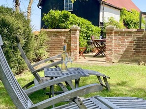 Outdoor dining - 1 Bed in Cratfield (oc-t29434) (Cratfield)