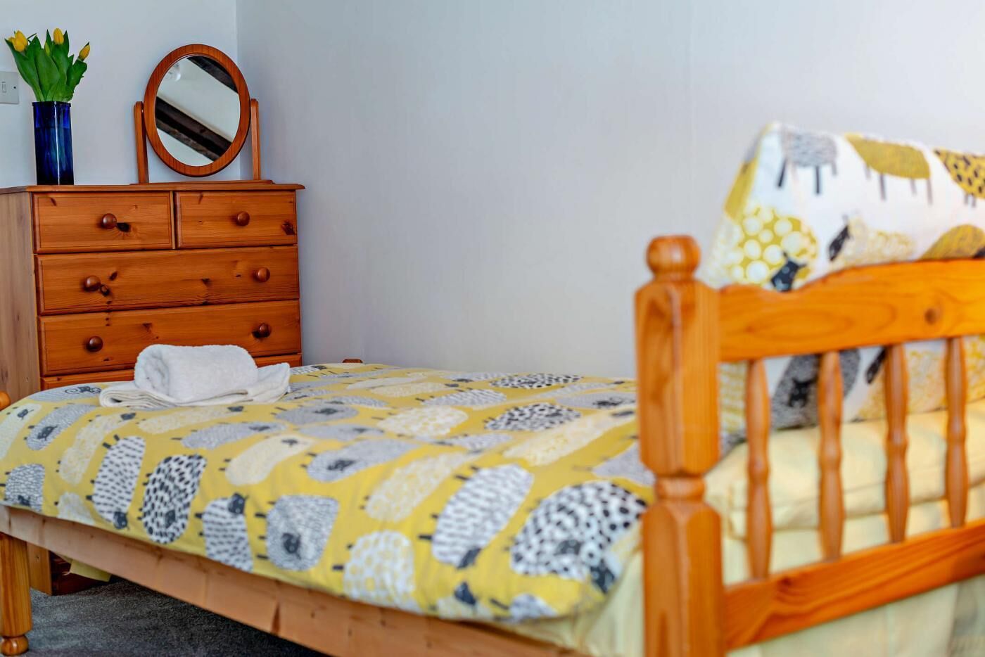 Fer et planche à repasser, Wi-Fi gratuit, draps fournis