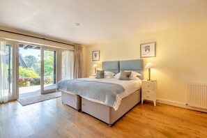 Travel cot, free WiFi, bed sheets - 3 Bed in North Bovey (oc-c29423) (North Bovey)