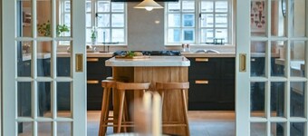 Merryweather - a holiday let that sleeps 10 guests in 4 bedrooms