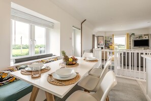 Dining - 2 Bed in St. Minver (oc-r29475) (Saint Minver)