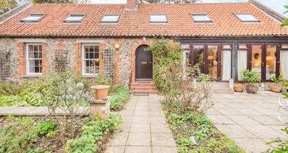 5 Bed in Morston (oc-s29448)