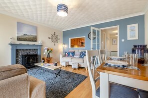 Living area - 2 Bed in Reedham (oc-c29528) (Haddiscoe)
