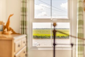 Interior - 2 Bed in Reedham (oc-q29527) (Haddiscoe)