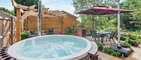 屋外ダイニングエリア