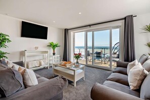 Living area - 3 Bed in Bridlington (oc-s29444) (Bridlington)