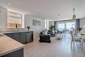 Living area - 2 Bed in Bridlington (oc-s29446) (Bridlington)