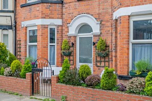 Exterior - 6 Bed in Bridlington (oc-n29516) (Bridlington)