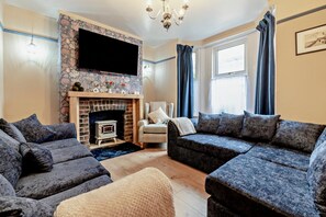 TV - 6 Bed in Bridlington (oc-n29516) (Bridlington)