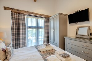 Travel crib, free WiFi, bed sheets - 2 Bed in Lower Bodham (oc-t29589) (Bodham)