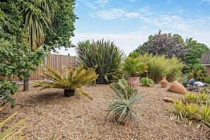 Property grounds - 1 Bed in Postwick (oc-p29566) (Postwick)