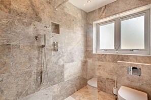 Towels - 1 Bed in Postwick (oc-p29566) (Postwick)