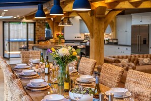 Dining - 5 Bed in Frampton On Severn (oc-d29489) (Frampton on Severn)