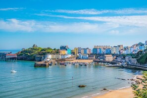 Marina - 3 Bed in Tenby (oc-m29588) (Tenby)