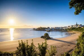 Beach - 3 Bed in Tenby (oc-m29588) (Tenby)