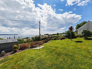 Property grounds - 1 Bed in Porthpean (oc-c29649) (Porthpean)