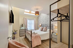 Travel cot, free WiFi, bed sheets - 3 Bed in Whitby (oc-f29650) (Whitby)