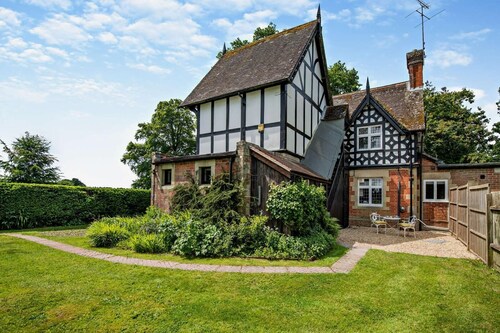 1 Bed in Tollard Royal (oc-l29639)