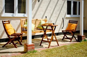 Terrace/patio - 3 Bed in Burley (oc-t29718) (Burley)