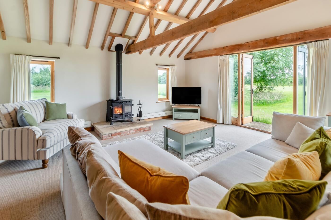 Fernseher, Kamin