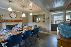 Dining - 4 Bed in Egton (oc-a29734) (Egton)